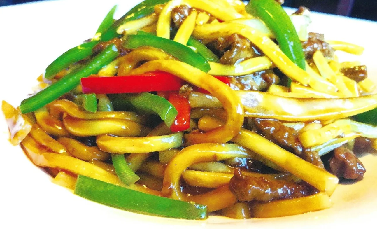 Noodles, Chow Mein & Lo Mein at Hong Hua